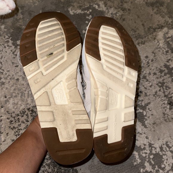 New Balance Tennis Shoes with Leopard Detail - Picture 6 of 6